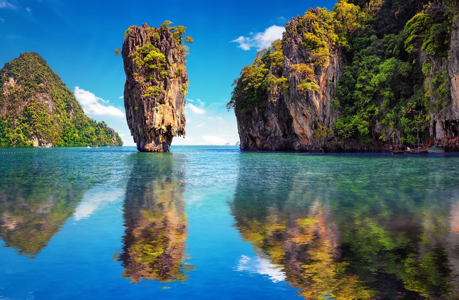 THE SOUTH COAST OF THAILAND